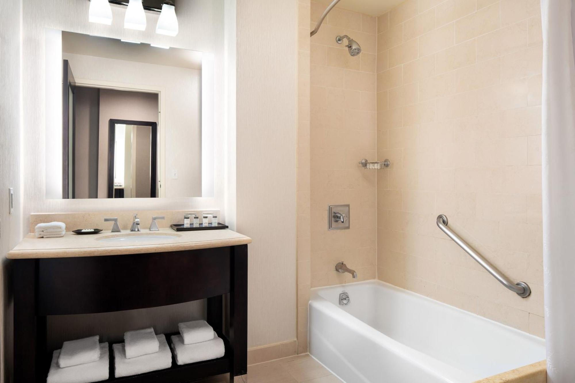 Sheraton Garden Grove-Anaheim South Eksteriør billede